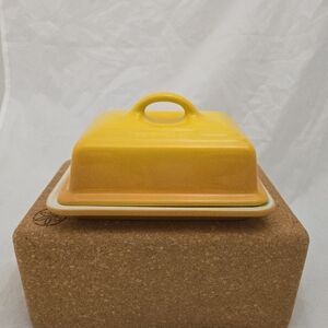 Le Creuset Butter Dish UK European Style Nectar Second Choix. NWT
